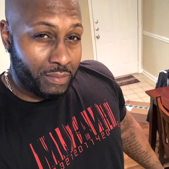 Meet your Posher, John - Picture 2 of 4